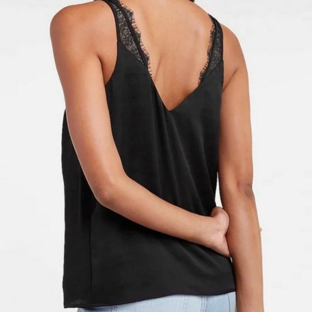 Express Lace Tank - Picture 2 of 5
